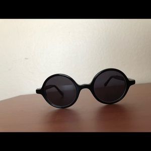 Vintage round sunglasses